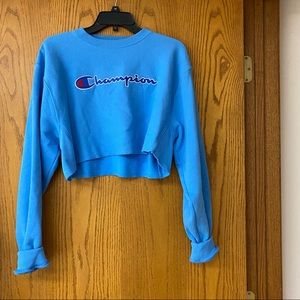 Cropped Champion Sweatshirt